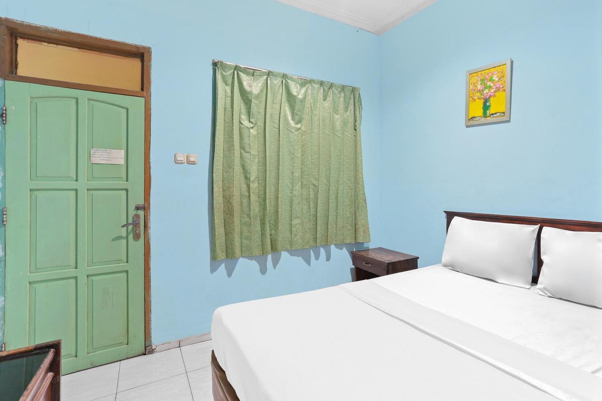 Oyo 93046 Hotel Fortuna Parepare エクステリア 写真
