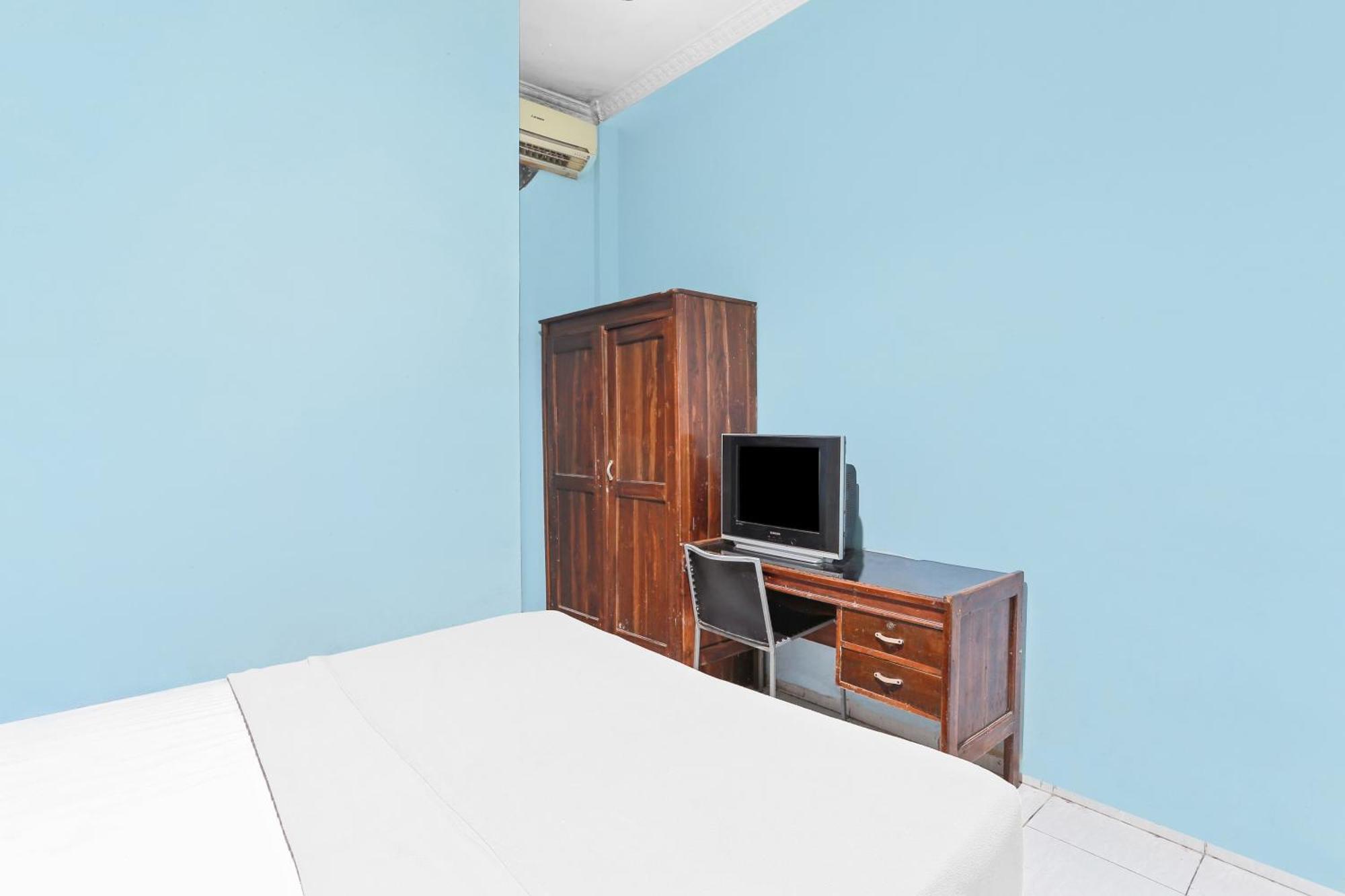 Oyo 93046 Hotel Fortuna Parepare エクステリア 写真