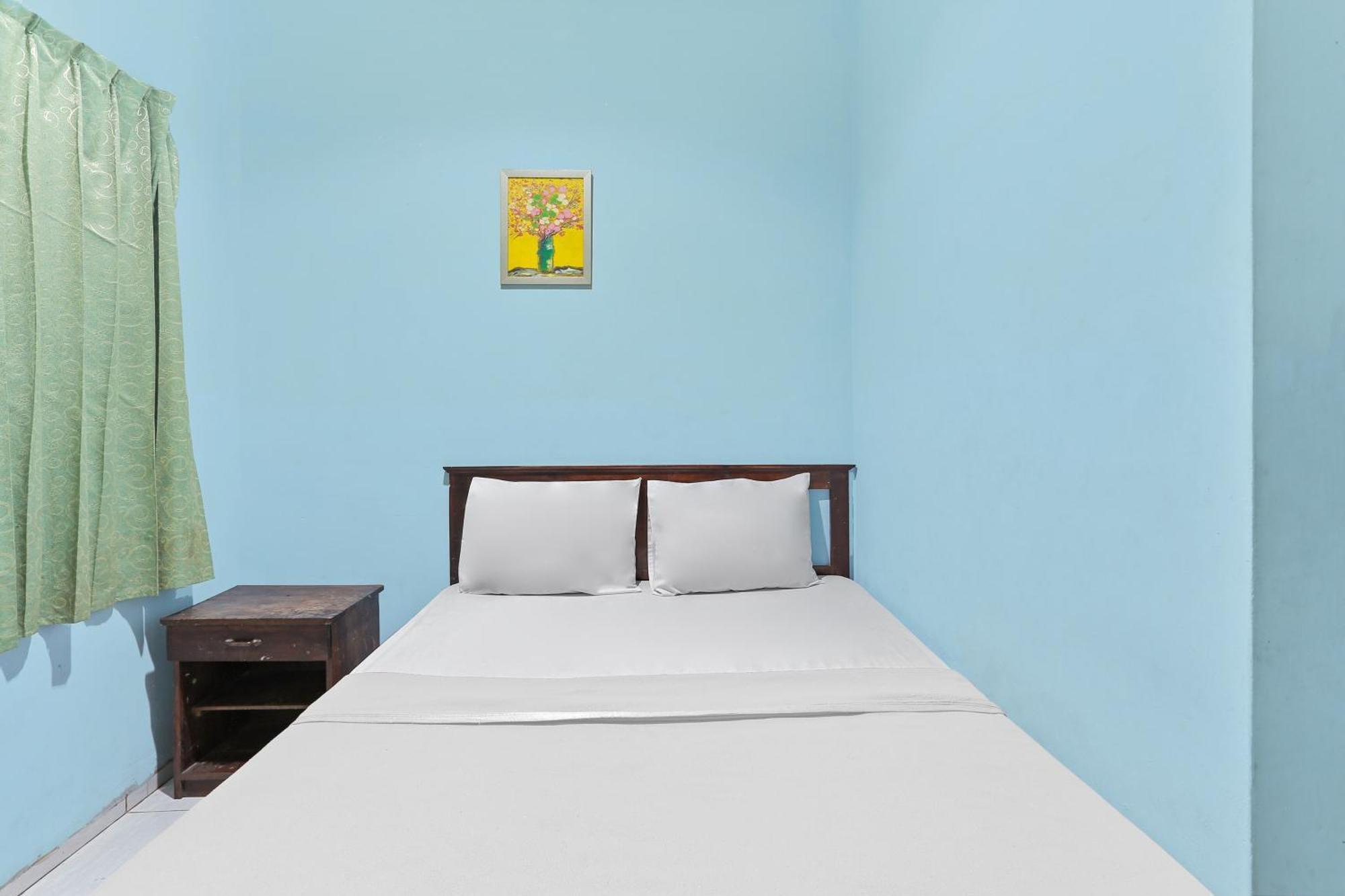 Oyo 93046 Hotel Fortuna Parepare エクステリア 写真